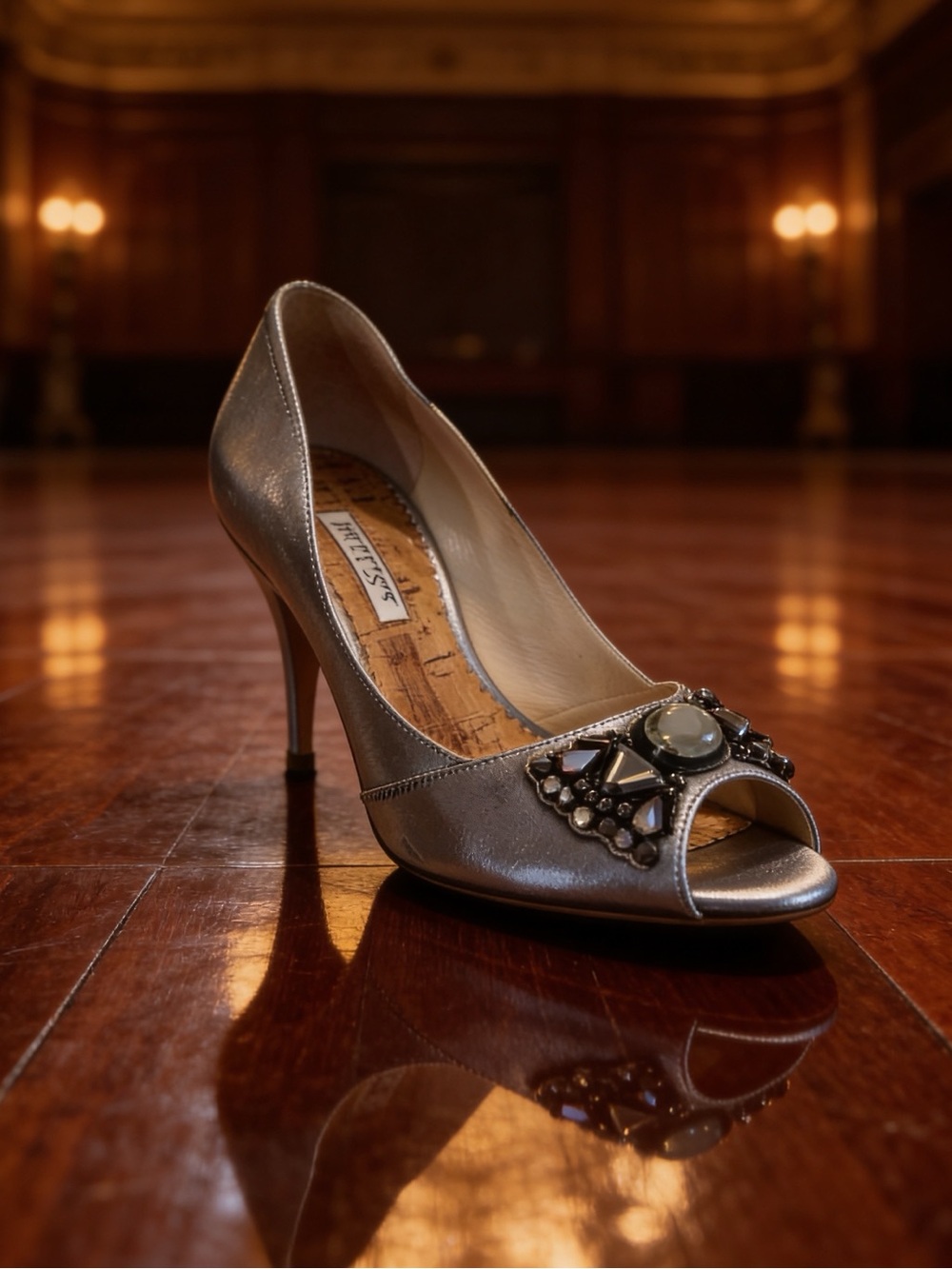 Oscar de la Renta Silver Peep Toe Stiletto Heels Size 38 Formal